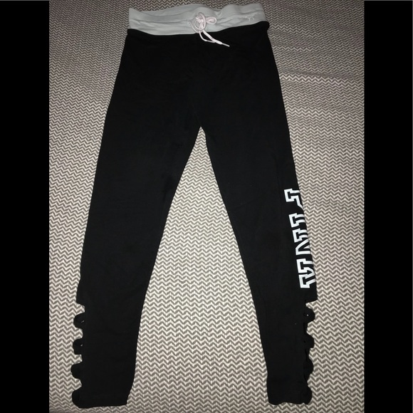 PINK Victoria's Secret Pants - NWOT Victoria’s Secret yoga cross cross leggings